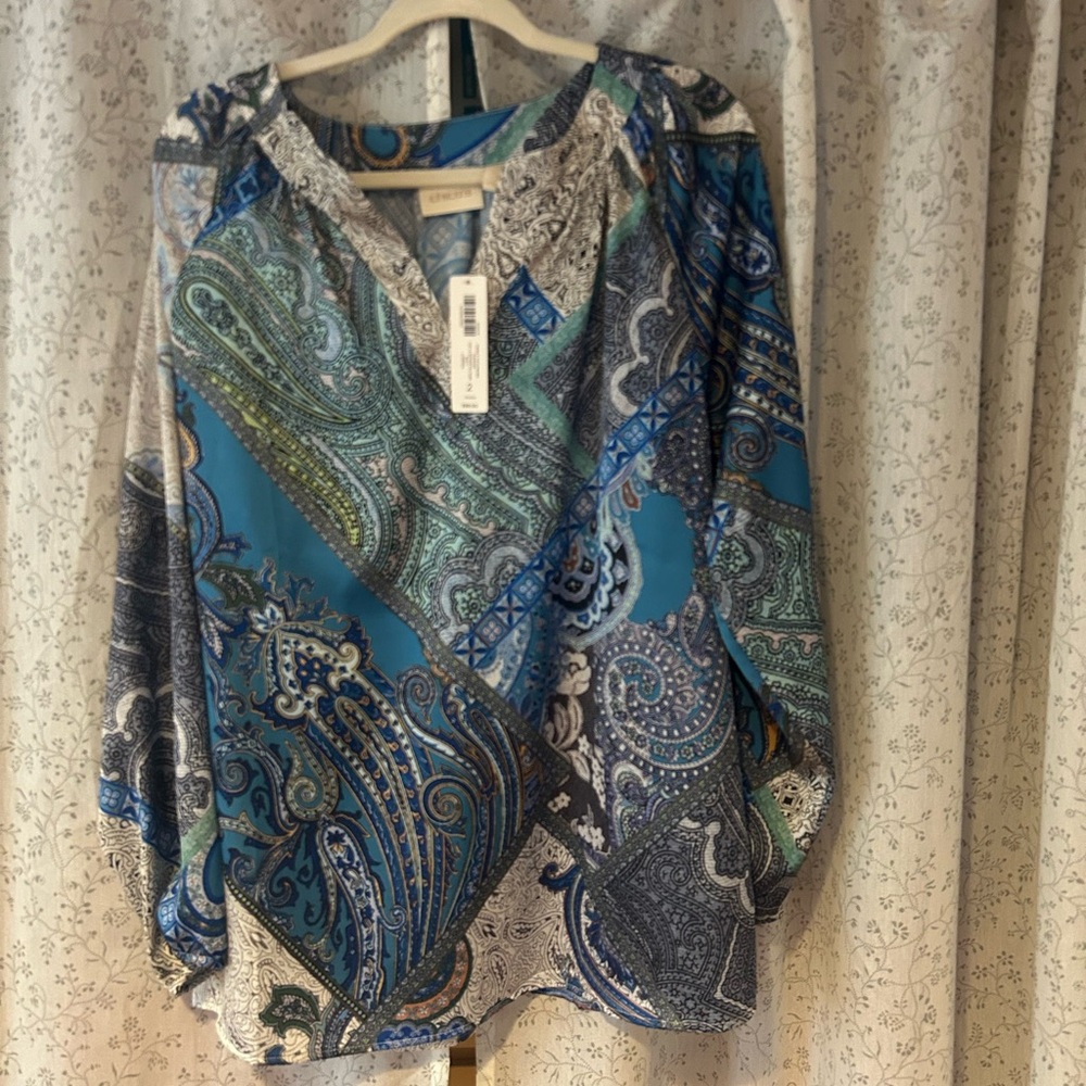 Chico's Relaxed Blue and Tan Graphic Blouse